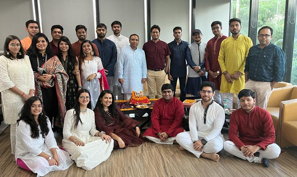 g9